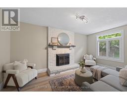 12 BANTING CRESCENT - 9