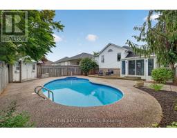 17 STEEPLECHASE COURT - 19