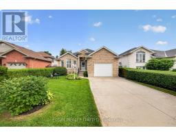 17 STEEPLECHASE COURT - 2