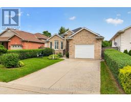 17 STEEPLECHASE COURT - 3