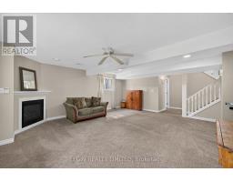 17 STEEPLECHASE COURT - 34