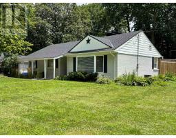 33 BRAEMAR CRESCENT - 3