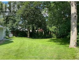 33 BRAEMAR CRESCENT - 30