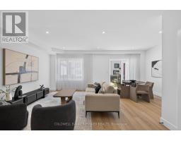 9 - 3534 EMILYCARR LANE - 18