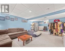 2 FENWICK COURT - 31