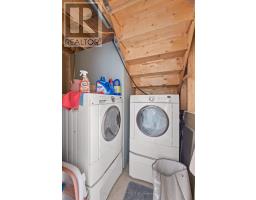 2 FENWICK COURT - 36