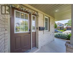 2 FENWICK COURT - 5