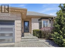 28 WYNFIELD LANE - 3