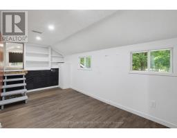 7 ELMHURST STREET - 32