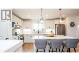 138 RENAISSANCE DRIVE - 7