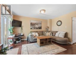 905 DALHOUSIE DRIVE - 21