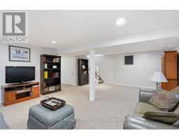 905 DALHOUSIE DRIVE - 34