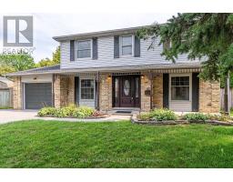 76 SPENCER CRESCENT - 2
