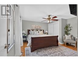 76 SPENCER CRESCENT - 24