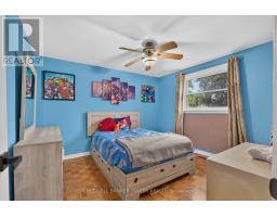 76 SPENCER CRESCENT - 26