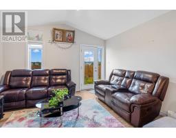 307 KENNINGTON WAY - 8