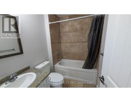 904 FRONTENAC CRESCENT - 21