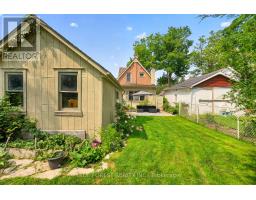 95 TECUMSEH AVENUE E - 31