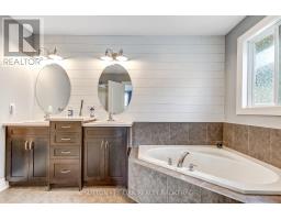 1511 CORONATION DRIVE - 17
