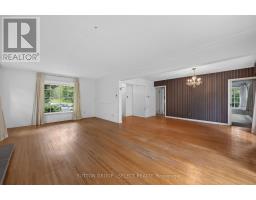850 COMMISSIONERS ROAD W - 15