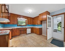 850 COMMISSIONERS ROAD W - 17