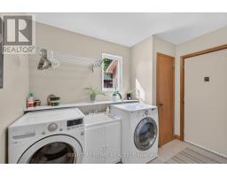 47 ROBINSON LANE - 18