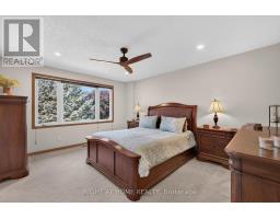 47 ROBINSON LANE - 21