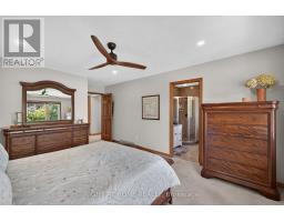 47 ROBINSON LANE - 22