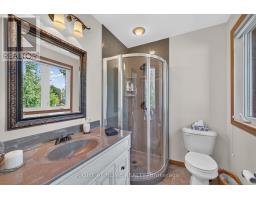 47 ROBINSON LANE - 23