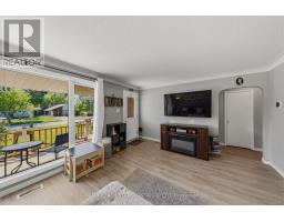 97 GREY CRESCENT - 4