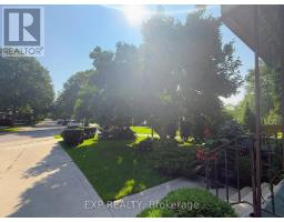 82 LACEY CRESCENT - 2