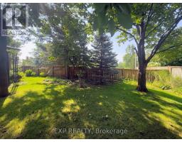 82 LACEY CRESCENT - 22
