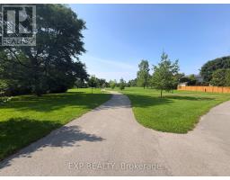 82 LACEY CRESCENT - 26