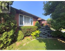 82 LACEY CRESCENT - 3