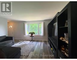 82 LACEY CRESCENT - 9
