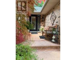 68 MIDALE CRESCENT - 2