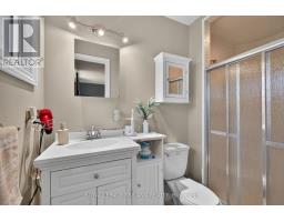 1077 MAHOGANY CRESCENT - 23