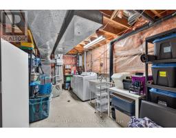 1077 MAHOGANY CRESCENT - 31
