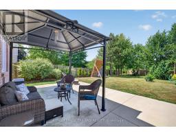 1077 MAHOGANY CRESCENT - 32