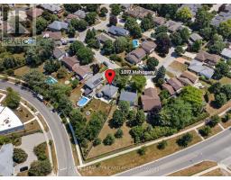 1077 MAHOGANY CRESCENT - 40