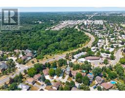 1077 MAHOGANY CRESCENT - 42