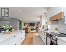 9 HERITAGE PLACE - 13