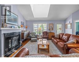 40 LAKESIDE CIRCLE - 11