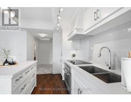 602 - 2060 LAKESHORE ROAD - 11