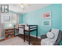 916 OXFORD STREET W - 18