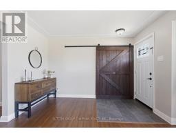916 OXFORD STREET W - 2