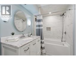 916 OXFORD STREET W - 26