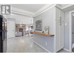 916 OXFORD STREET W - 7
