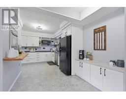 916 OXFORD STREET W - 8