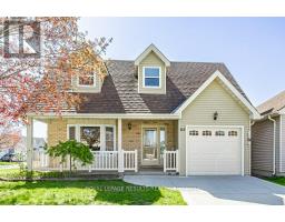 62 EDWIN CRESCENT - 1